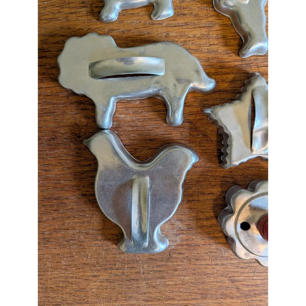 Vintage Aluminum Cookie Cutter 15pc Red Wood Handle Animals Bells Space Cadet